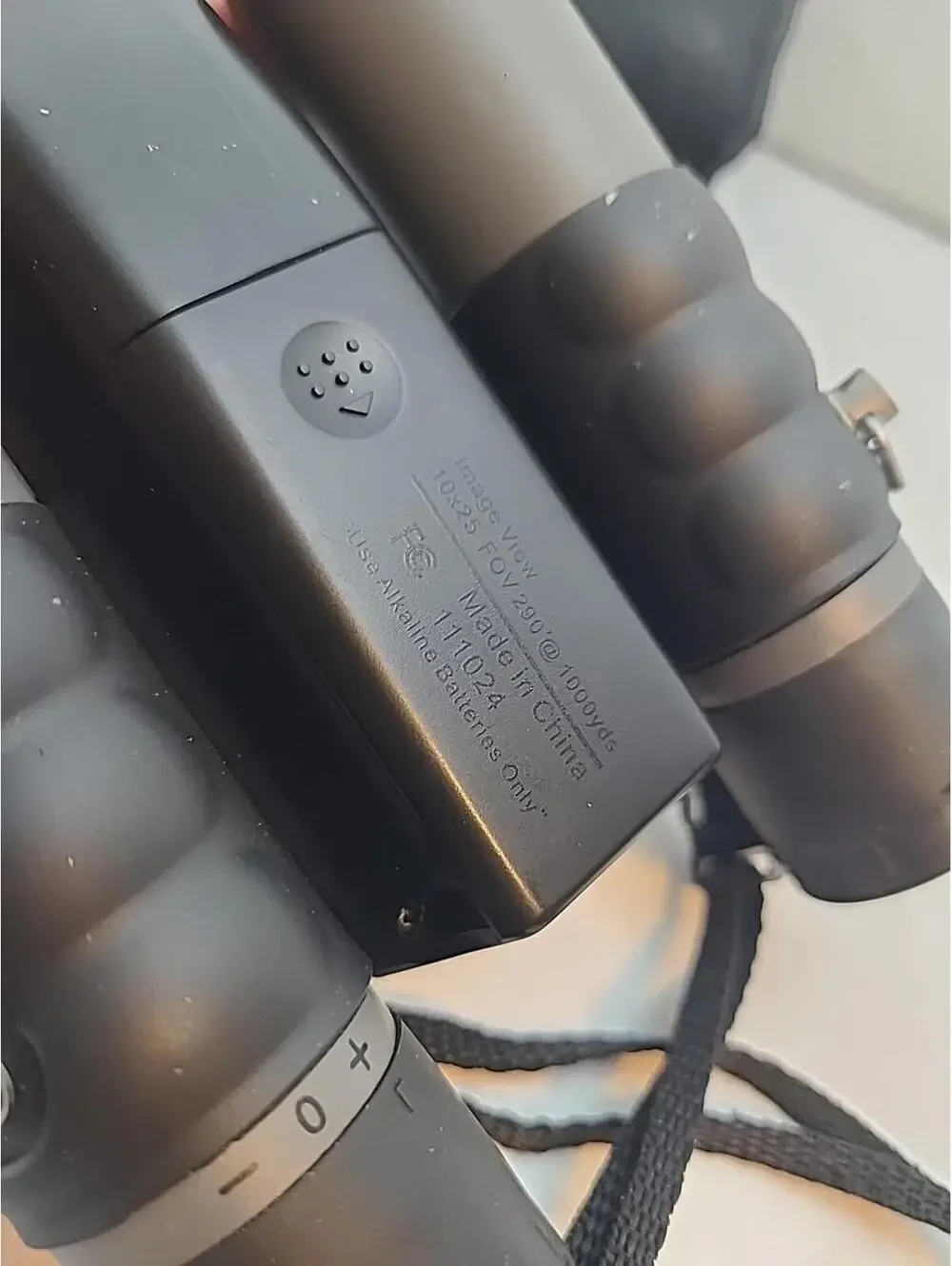 Bushnell ImageView Binocular 111024 10x25 FOV 290’ @ 1000 Yards w/ Case & Strap